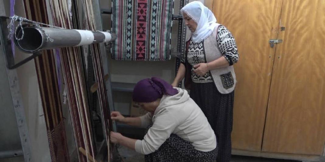 Kadınlar üretiyor, kültür yaşıyor! Dokuma geleneği el emeğinden çıkıyor: Kültürel miras kadın ekonomisine katkı sağlıyor 3